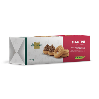 Master Martini Gateaux 2500g doboz, növényi alapú sütőkeverék, omlós keksszel és csokoládékrémmel a csomagoláson