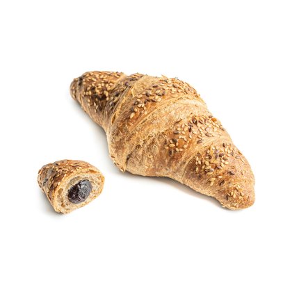 Magvas croissant szezámmaggal, mellette egy kisebb, felvágott darab sötét csokoládés töltelékkel.