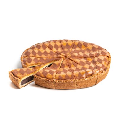 Kerek torta barna-bézs kockás mintával, szeletekre vágva, egy kihúzott szelettel